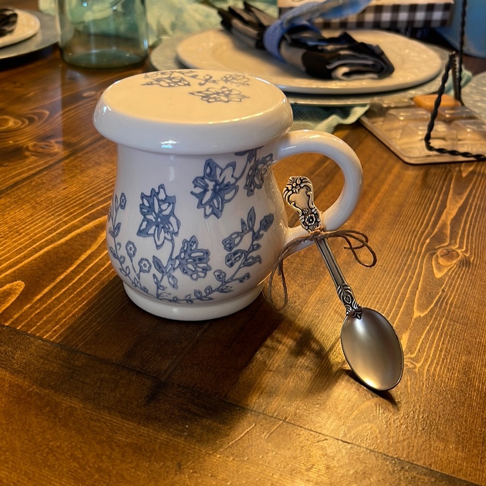 Mud pie vase
